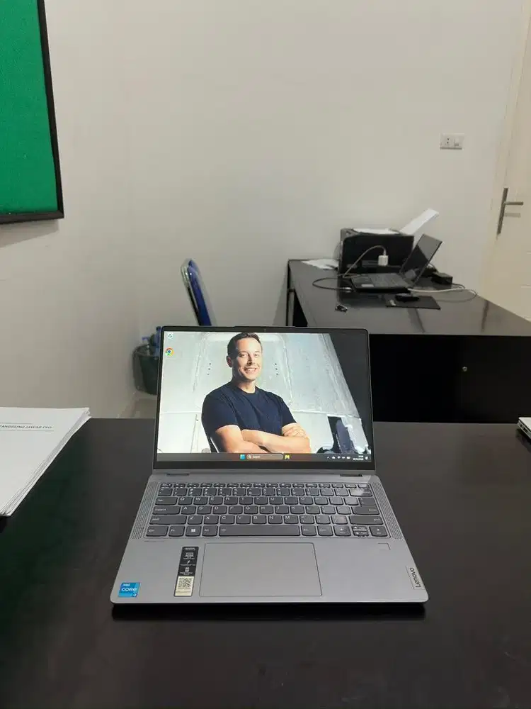 LAPTOP LENOVO IDEAPAD FLEX 5 14IRU8 LIKE NEW