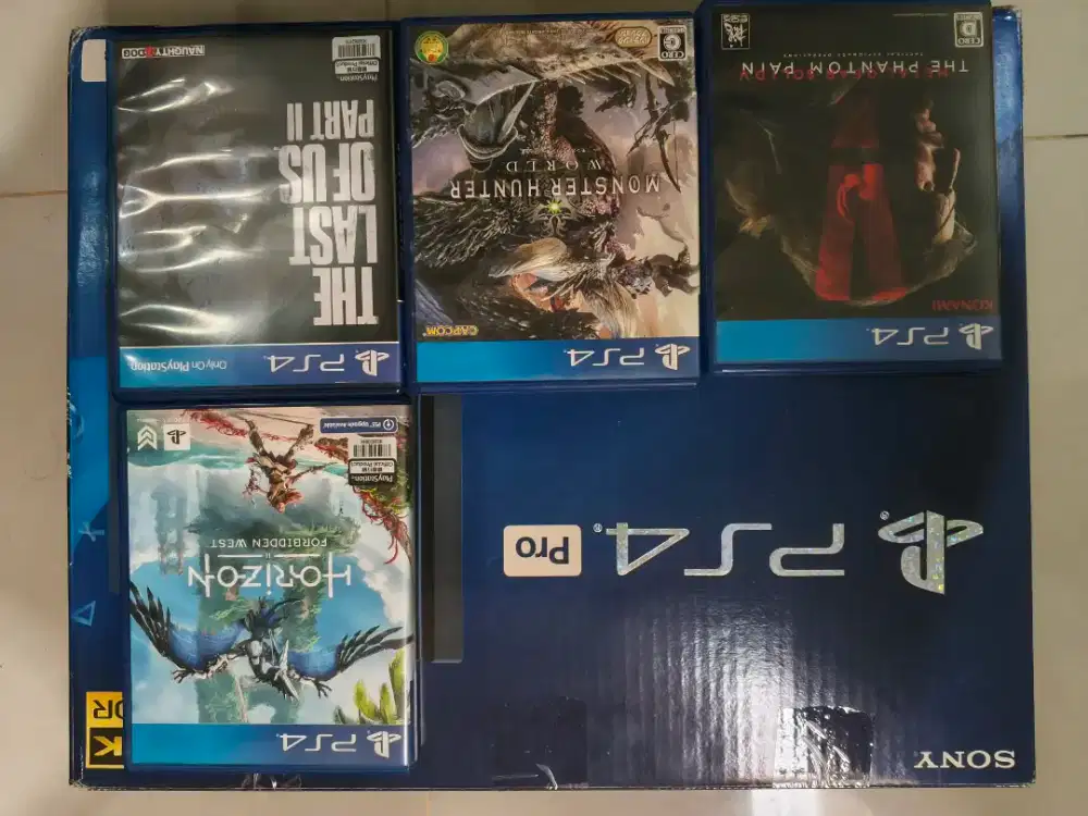 PS4 PRO 1TB + 3nh BD + 3bh Stick dan banyak game lainnya di dalam