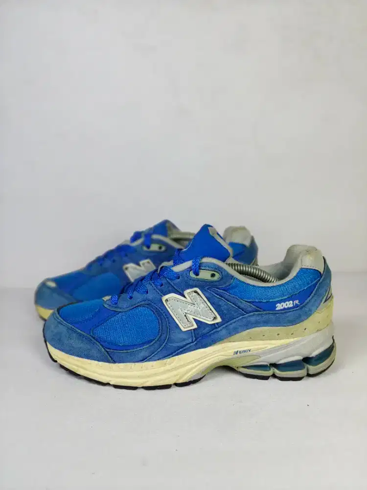 Sepatu running casual NEW BALANCE 2002R SPORT ROYAL