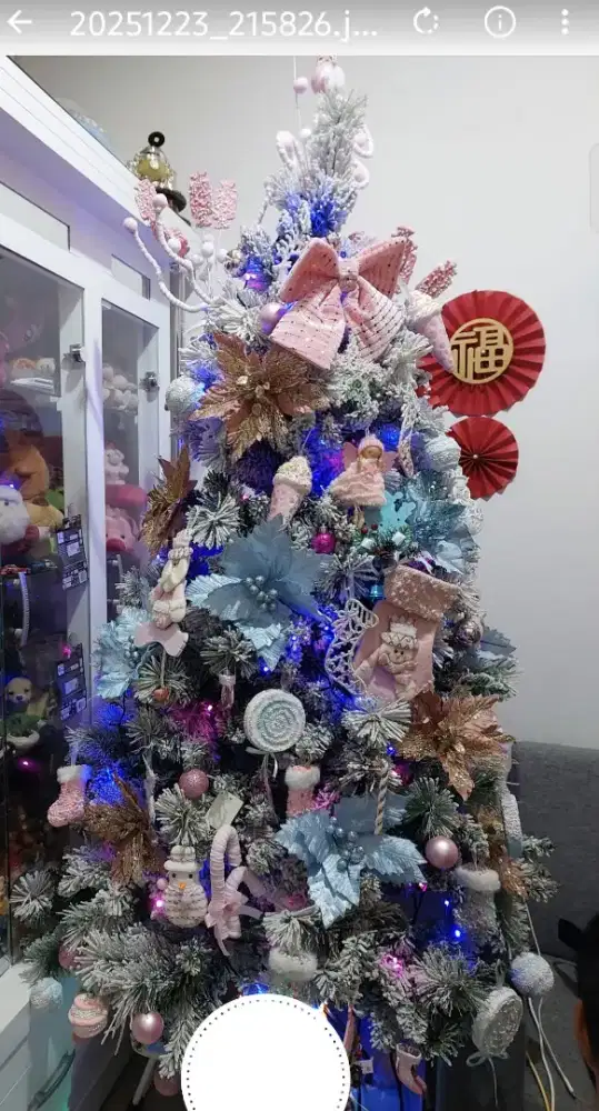 Dijual cepat pohon natal kondisi sangat bagus