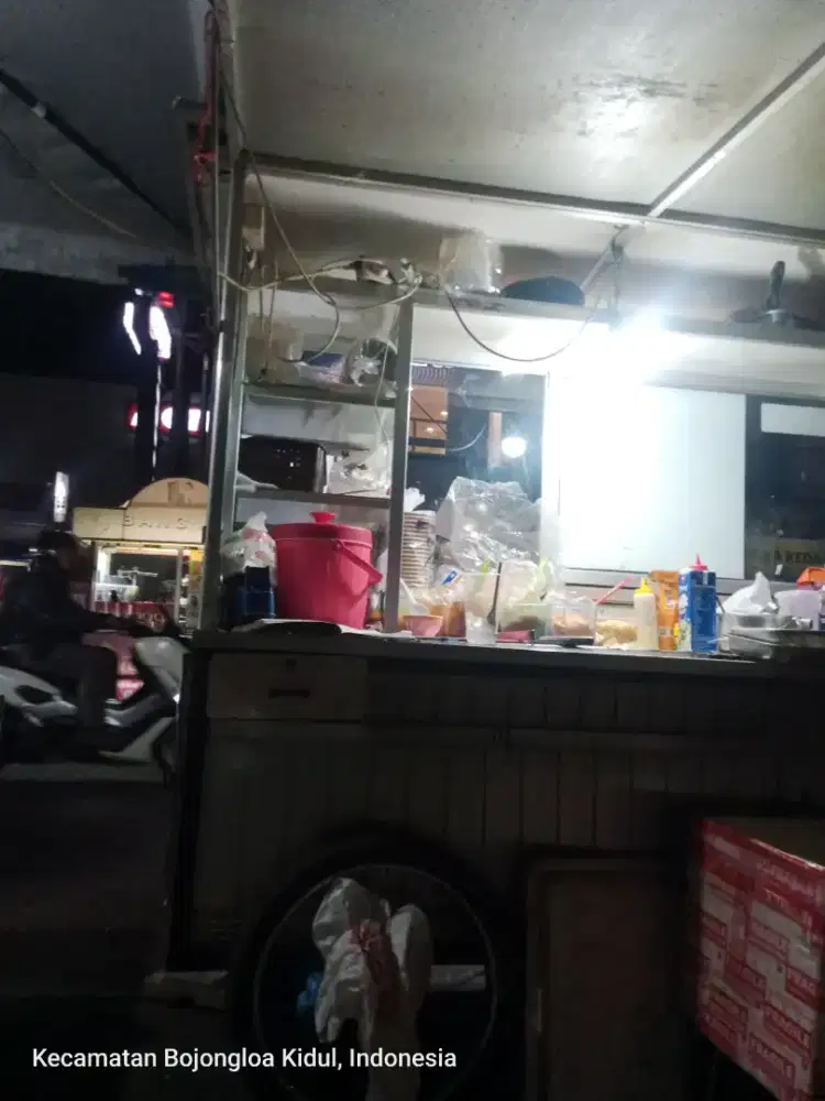 Jualan burger dan Mac n cheese