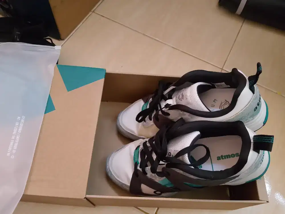 Jual sepatu Adidas original