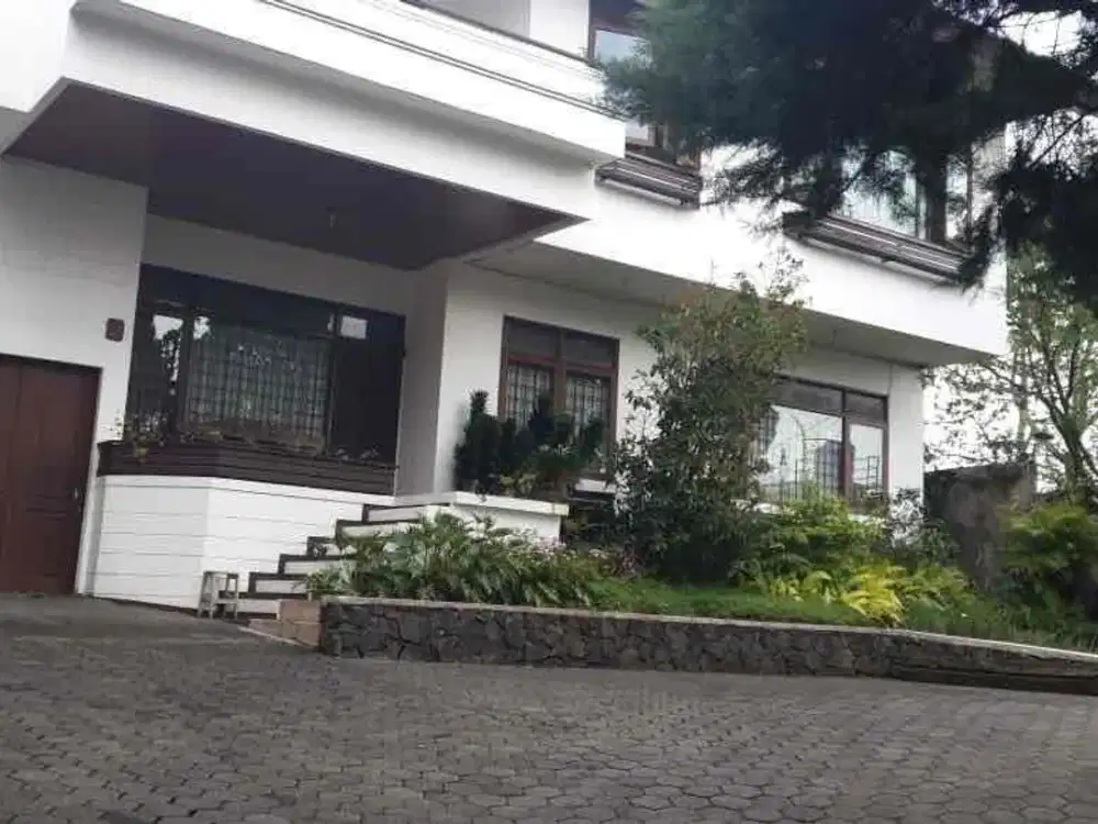 dijual rumah mewah Bandung utara diapit hotel GH universal & Hotel mercure setiabudi Bandung