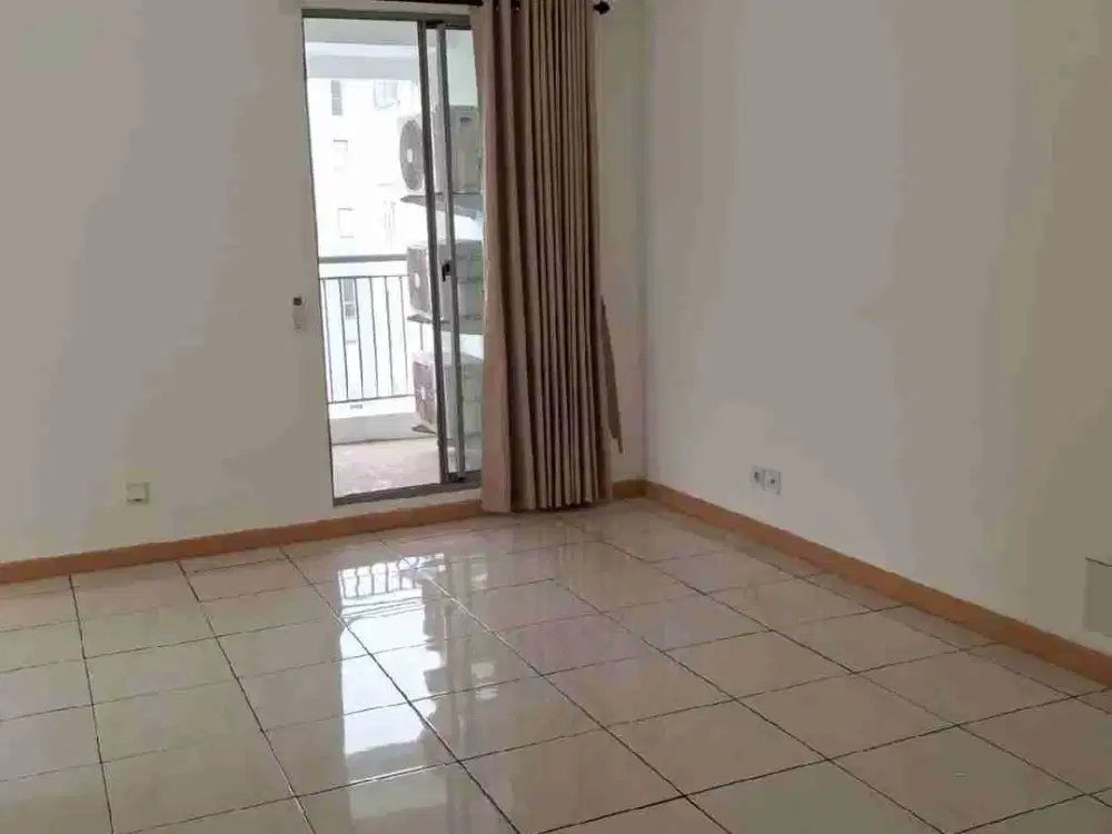 Dijual Apartemen 3Br view S.pool, Tower Bryant Lt 32