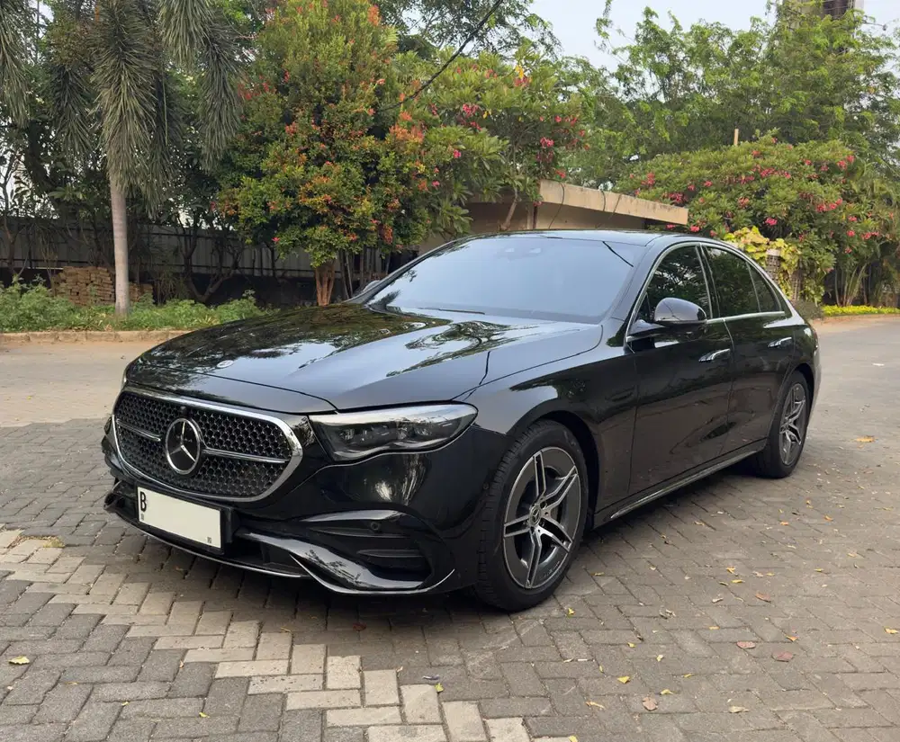 MERCEDEZ E300 AMG 2024