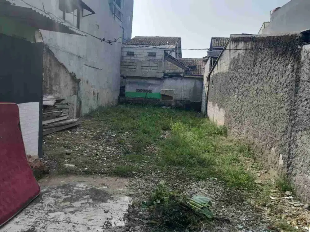 Tanah pinggir jalan masjid Lio Depok