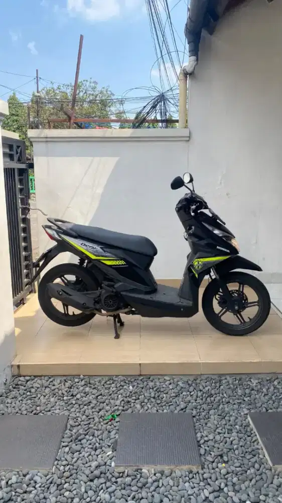 Jual murah motor beat 2017