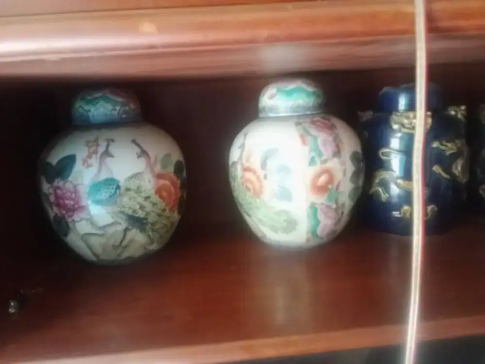Guci otentik Tionghoa