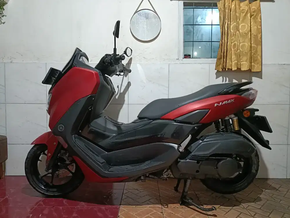 Nmax abs tahun 2021 low km 21rb/tt boleh gan cash lebih bagus