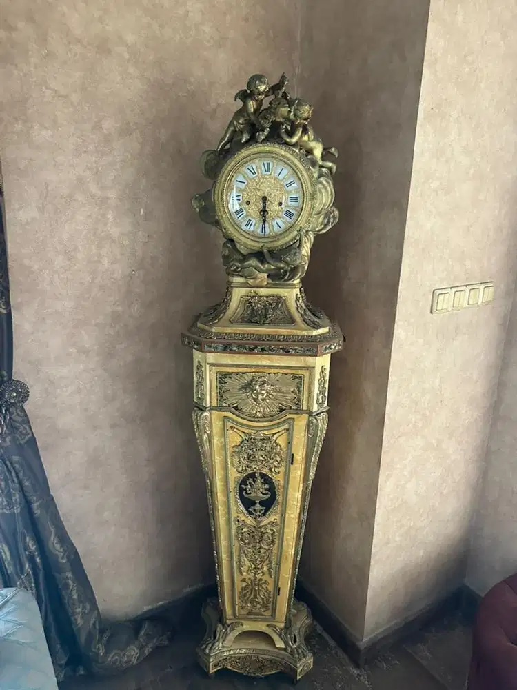 Jam Pedestal Antique (Da Vinci)
