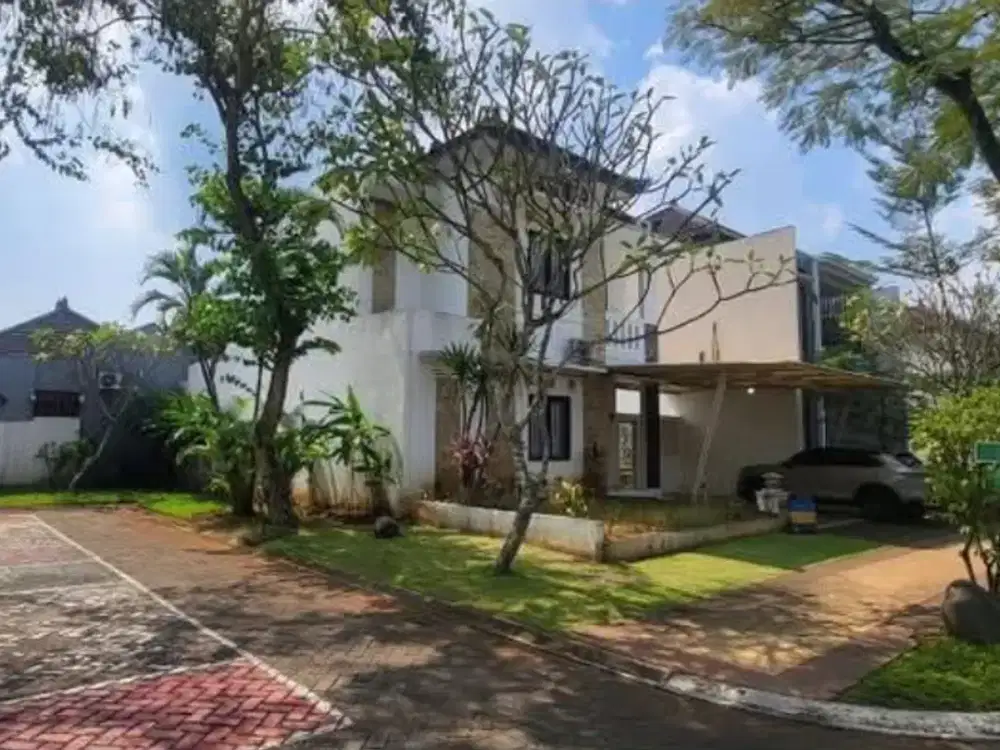 Rumah Hook 2 Lt di Boulevard Mainroad Beranda Bali, Mijen Semarang