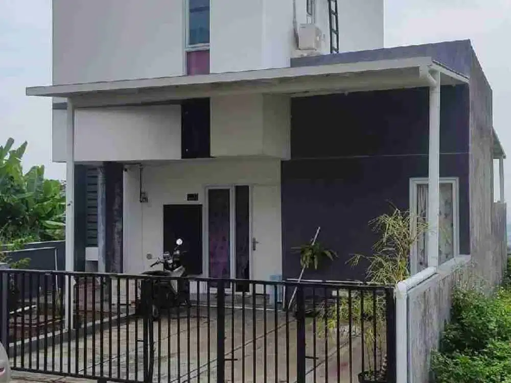 Rumah 2 Lt di Elora Hill Raya, Griya Lestari, Gondoriyo, Ngaliyan Semarang
