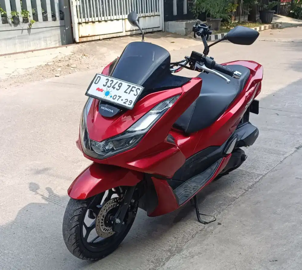 Sewa Rental Motor Pcx 160 Bandung