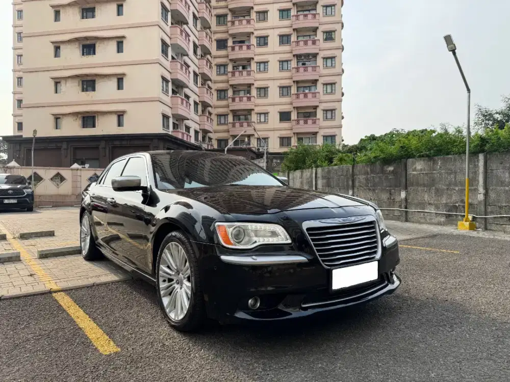 CHRYSLER 300c Facelift 2013 CASH