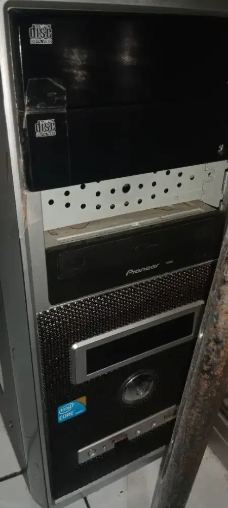 Jual komputer bekas pakai