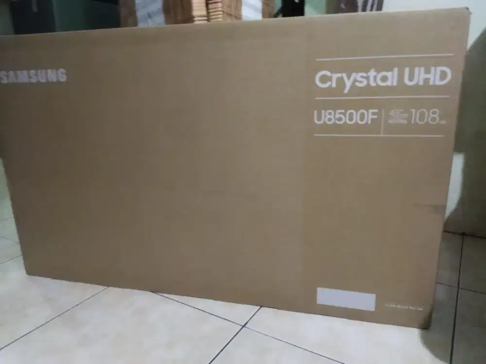 New smart tv Samsung 43inc U8500 crystal ultra hd 4K bisa tukar tambah