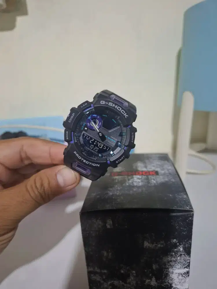 Gshock GBA 900 like new