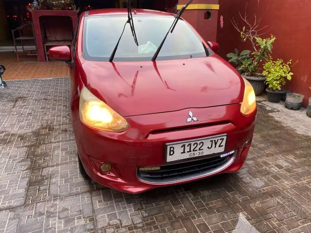 Mitsubishi Mirage 2012 Bensin