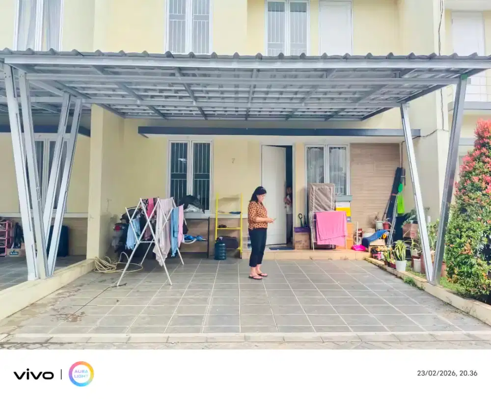Kanopi baja ringan dan garasi