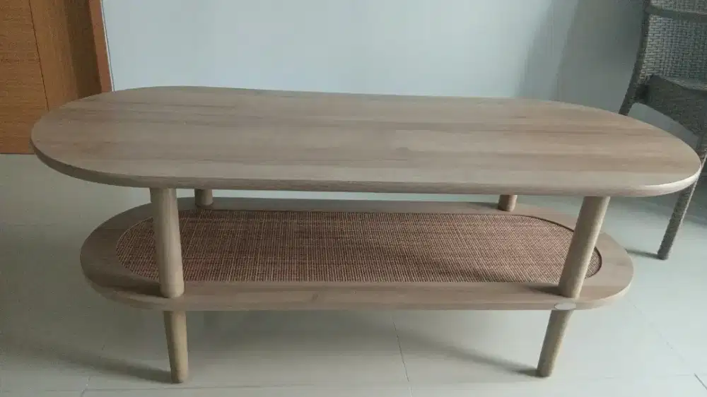 Meja kayu jati muda