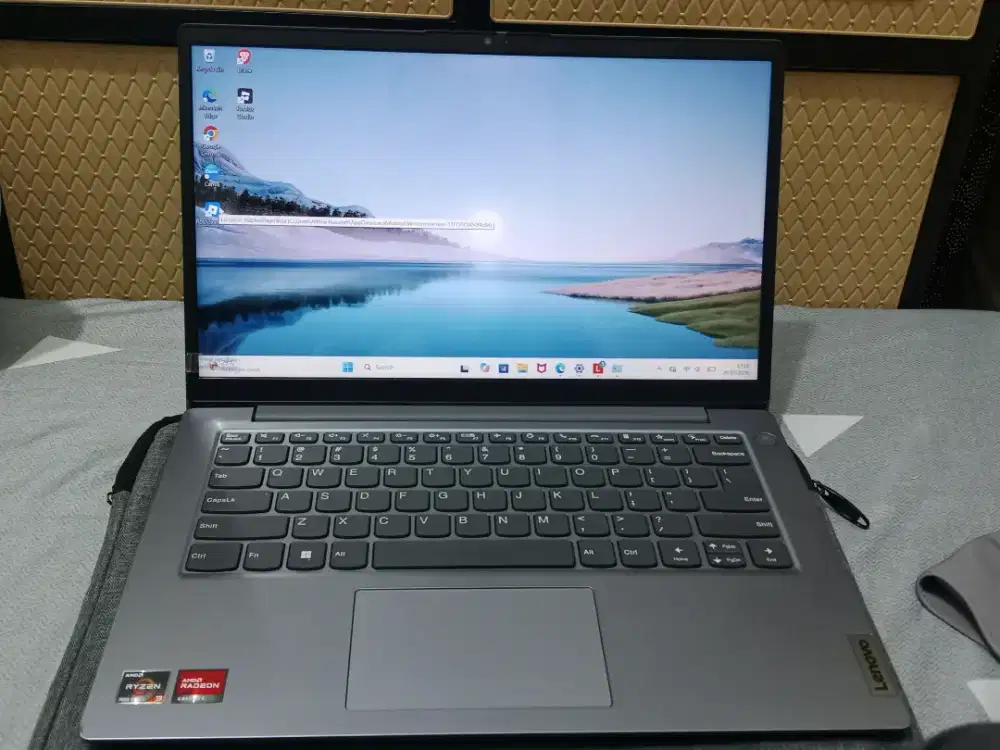 LAPTOP LENOVO V14 G4 AMN