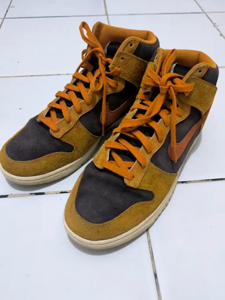Nike Dunk High Premium Dark Russet / Dark Curry