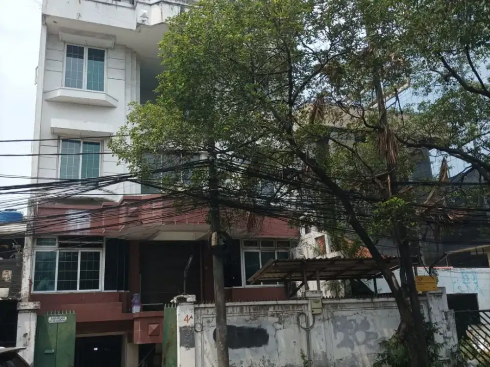 DIJUAL CEPAT GEDUNG 5 LANTAI + BASEMENT DI MENTENG, JAKARTA PUSAT