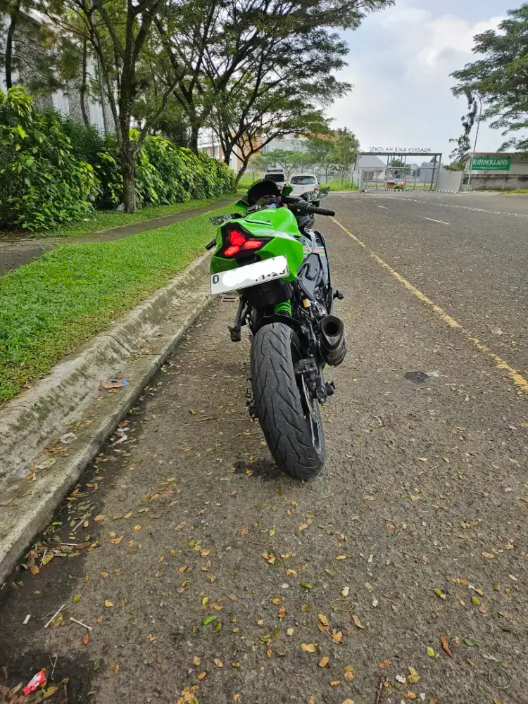 Zx25rr 2023 like new mint condition low km akrapovic full system