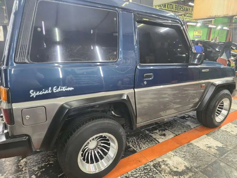 Daihatsu Feroza 1995 Bensin