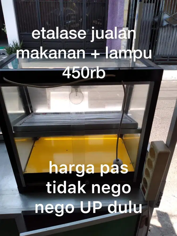 etalase jualan + kompor regulator