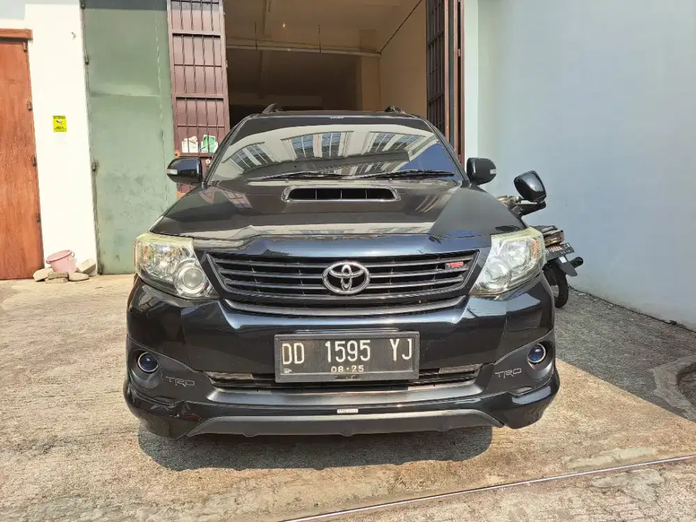 Fortuner New 2.5cc VNT TURBO TRD SPORTIVO AT 2014 / 2015 Black Langka