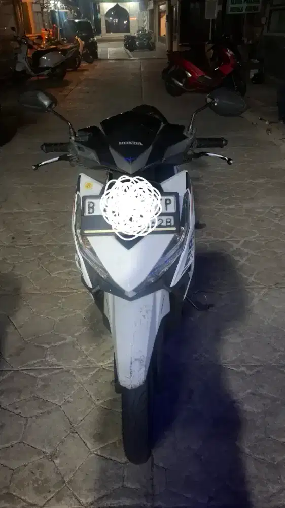 JUAL HONDA VARIO 125 PUTIH Thn 2018