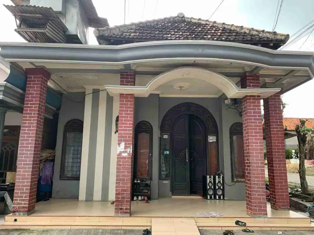 DI JUAL RUMAH 

KEL. : KESAMBEN KULON 
KEC. : WRINGINANOM
KAB  : GRESIK