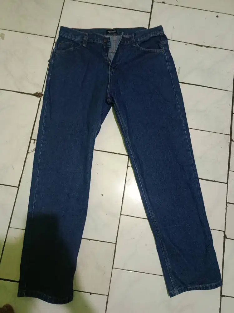 Celana denim pria