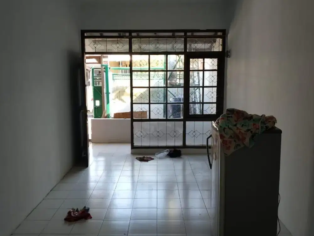 Rumah Nyaman Siap Huni di Taman Kopo Indah 2 Patung Kuda