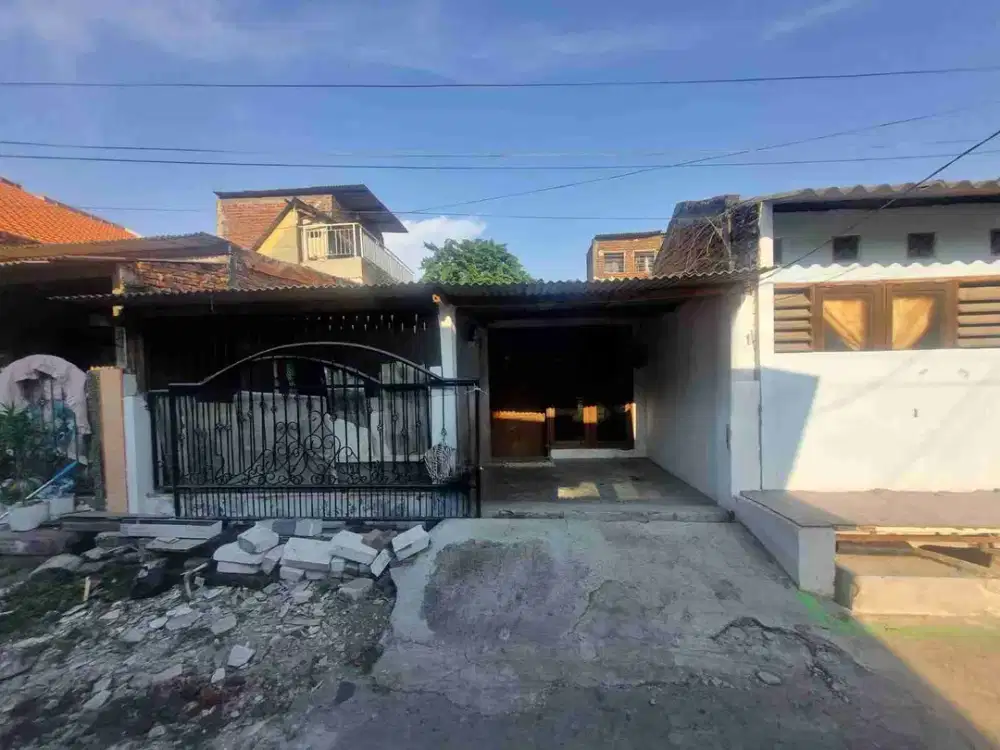DI JUAL RUMAH 

KEL. : PETIKEN
KEC. : DRIYOREJO 
KAB  : GRESIK