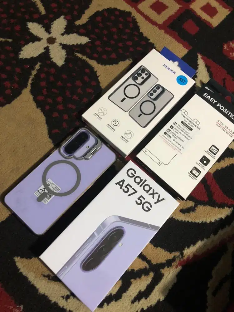 Samsung A57 lavender 12/256gb