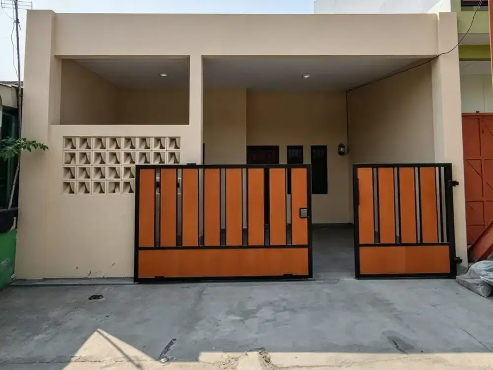 Rumah Siap Huni Row Jalan Lebar di Permata Sepatan