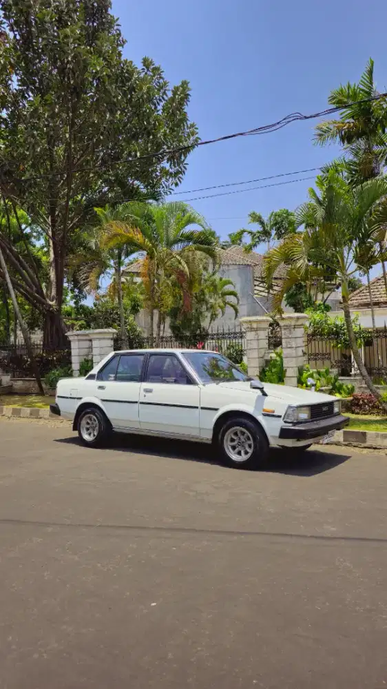 Corolla DX+ 1983