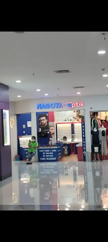 Kios BCS Mall lantai 2