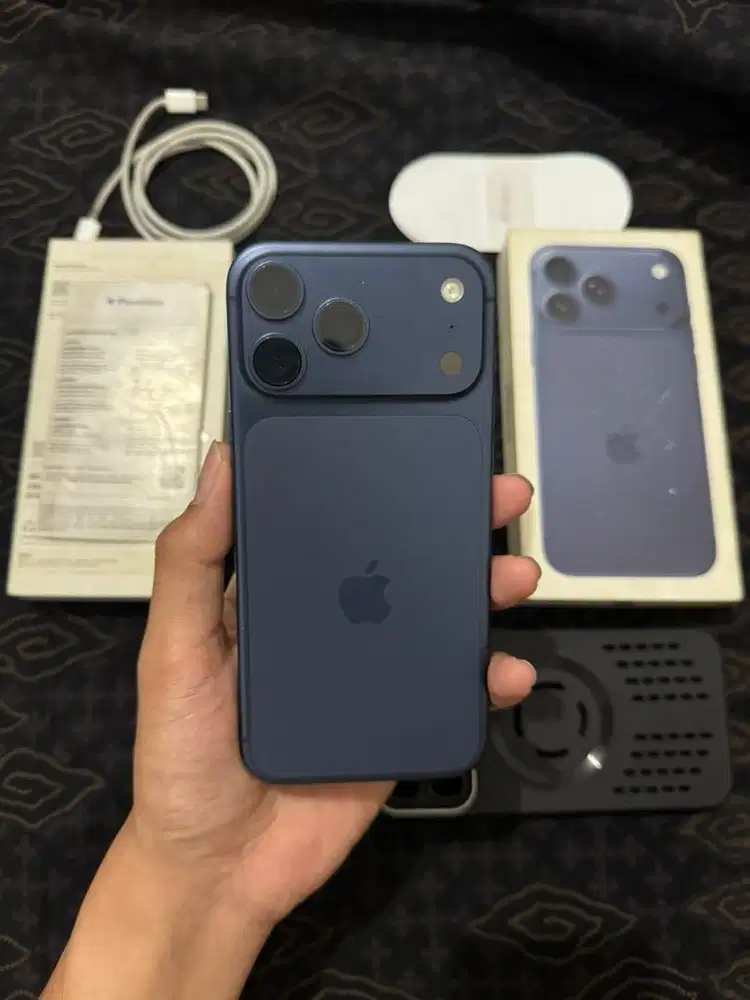 iPhone 17pro Max 256 iBox