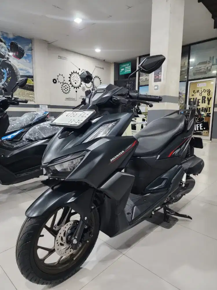 READY VARIO 125 CBS KM LOWW GASSIN