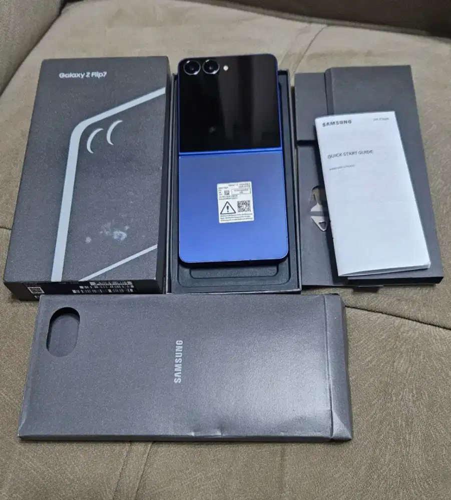 Samsung Galaxy Z Flip 7 12/512 Gb Blue Murah Mulus