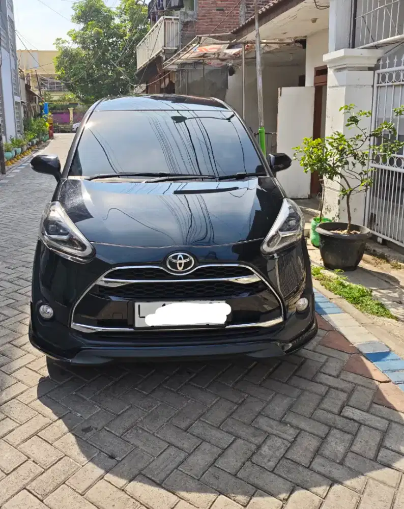 Toyota Sienta Q 2017