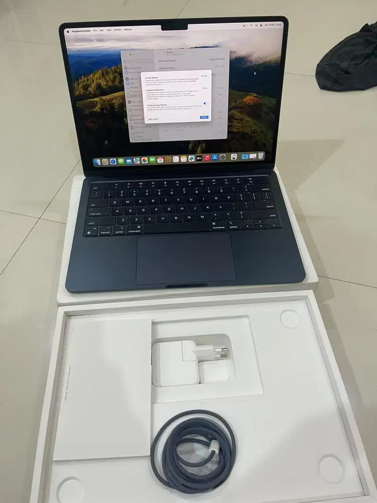 Macbook air m3 8/256 ex digimap