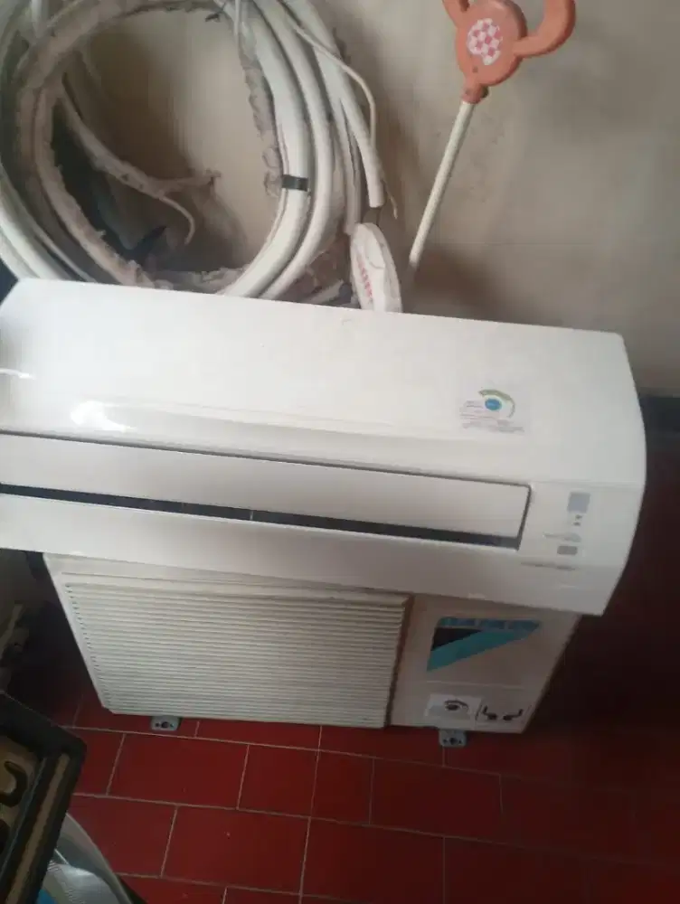 AC SECOND DAIKIN 1/2 PK