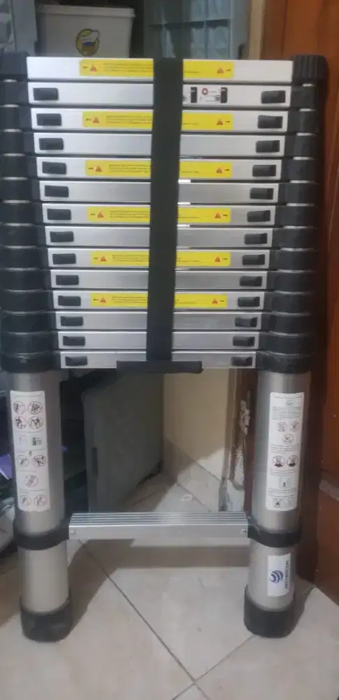 Telescopic Aluminium 1.9m