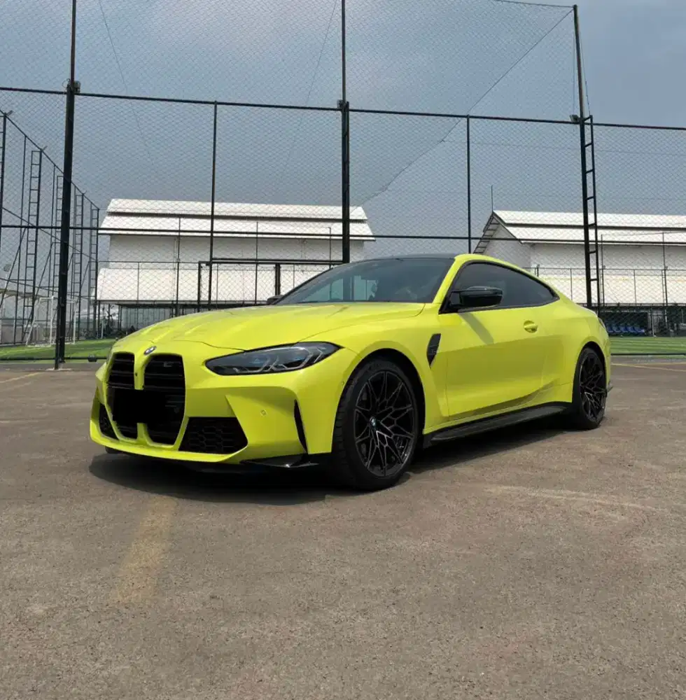 BMW M4 Competition Coupe 3.0 AT 2023 Yellow KM 9rb Like New Perfect