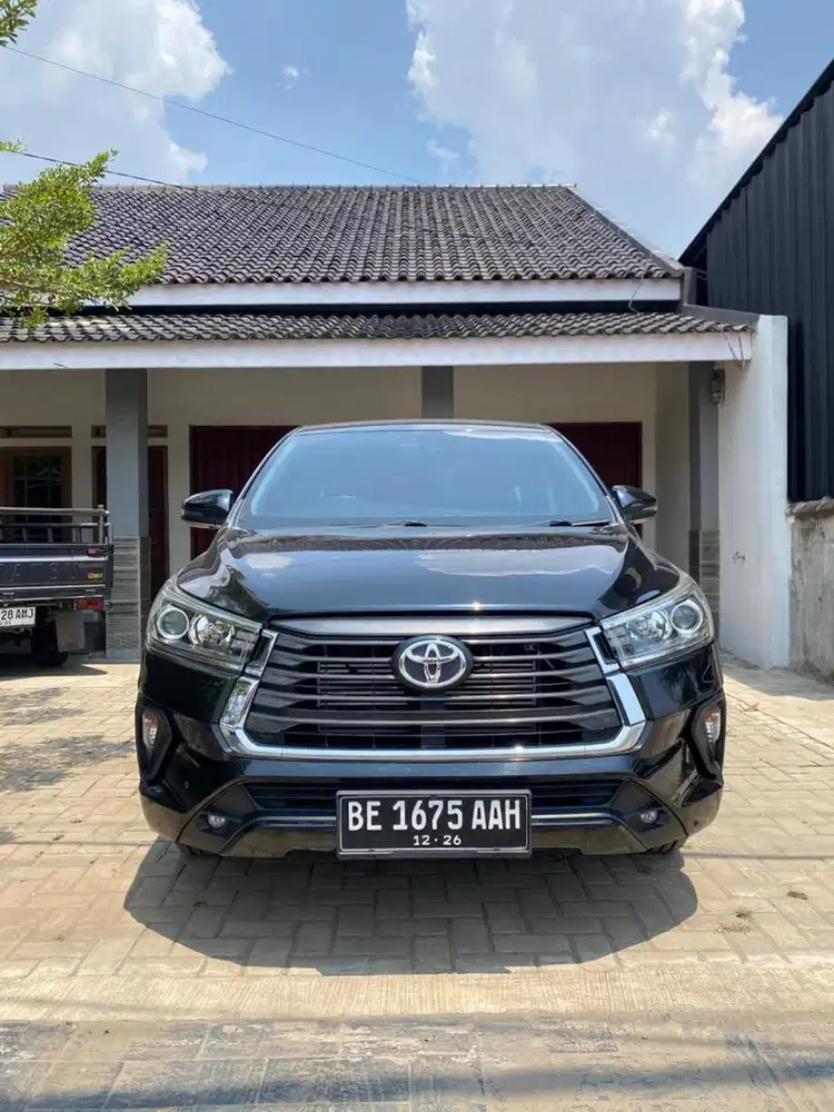 Kijang Innova Reborn 2.4 V Diesel Matic 2021