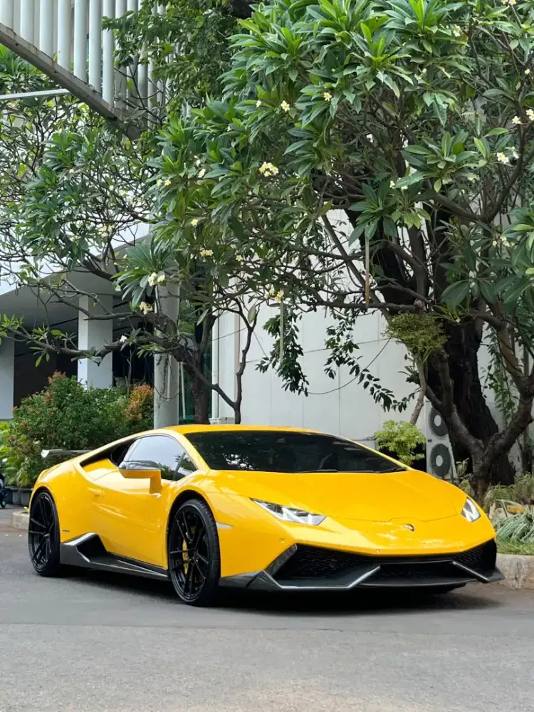 Lamborghini Huracan LP610-4 NIK 2015 ATPM 5.2 Yellow KM 10rb Perfect